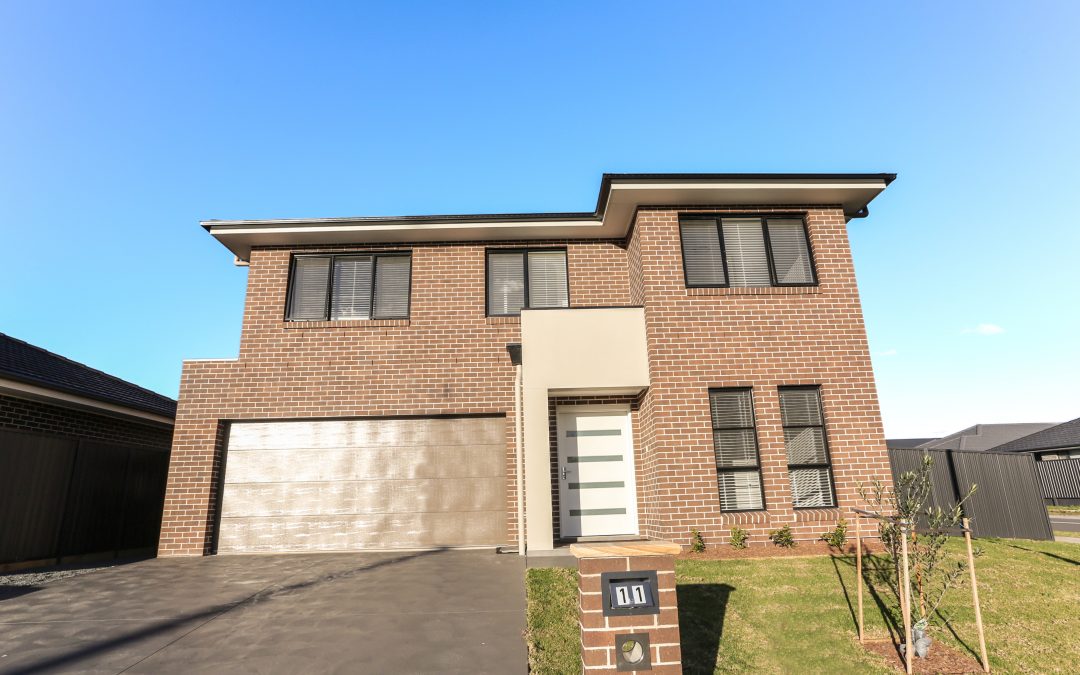 11 Burrows Avenue, EDMONDSON PARK  NSW  2174